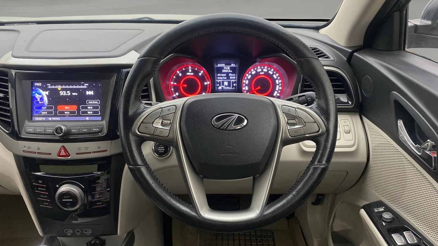 2019 Mahindra XUV300 W8 1.5 DIESEL AMT, Diesel, Automatic, 73,135 km, Steering Wheel Close Up