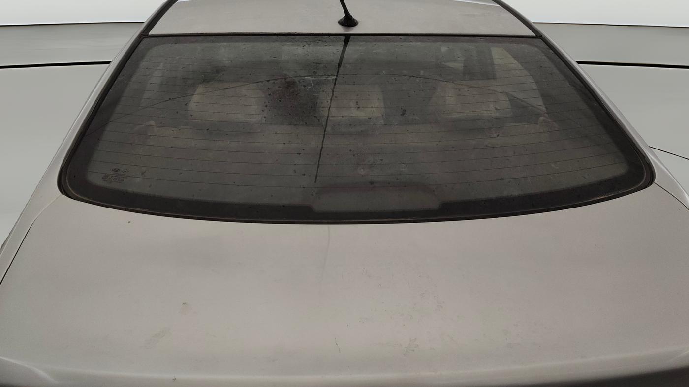 2013 Hyundai Verna FLUIDIC 1.6 CRDI SX, Diesel, Manual, 95,225 km, Rear Windshield