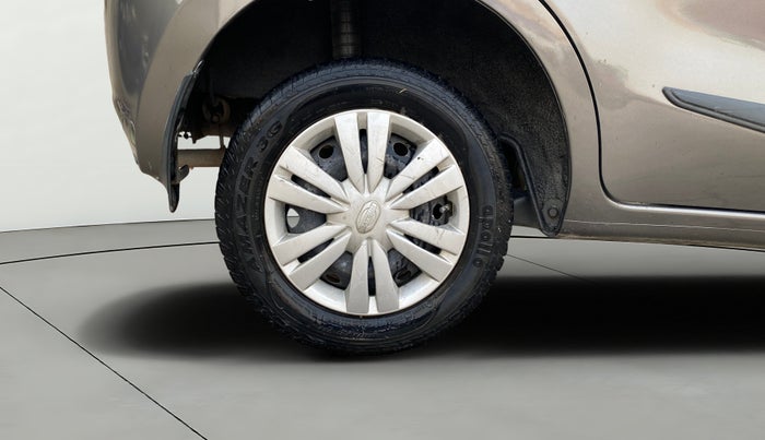 2018 Datsun Go T, Petrol, Manual, 30,404 km, Right Rear Wheel