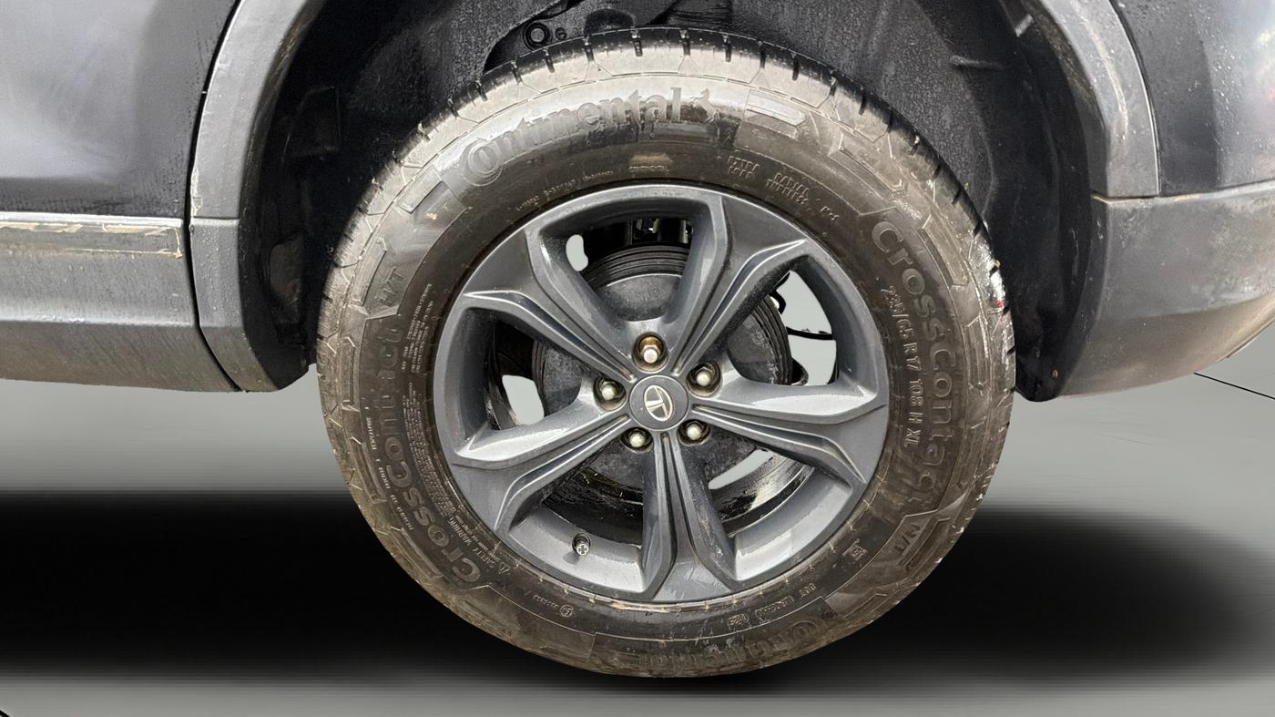 2021 Tata Harrier XT PLUS 2.0L KRYOTEC DARK EDITON, Diesel, Manual, 92,452 km, Left Rear Wheel