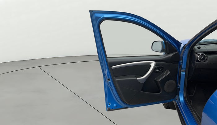 2019 Renault Duster RXS PETROL, Petrol, Manual, 66,191 km, LHS Front Door