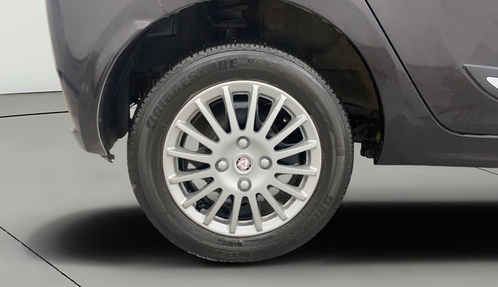 2022 Tata Tiago XZ PLUS CNG, CNG, Manual, 82,130 km, Right Rear Wheel