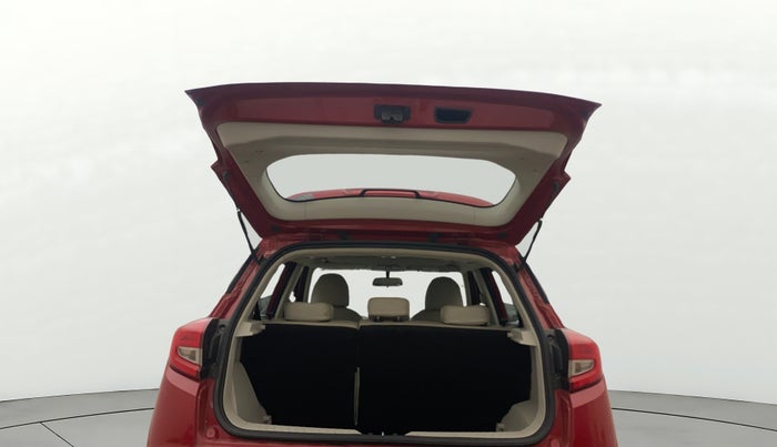 2021 Mahindra XUV300 W6 1.5 DIESEL AMT, Diesel, Automatic, 1,26,069 km, Boot Door Open