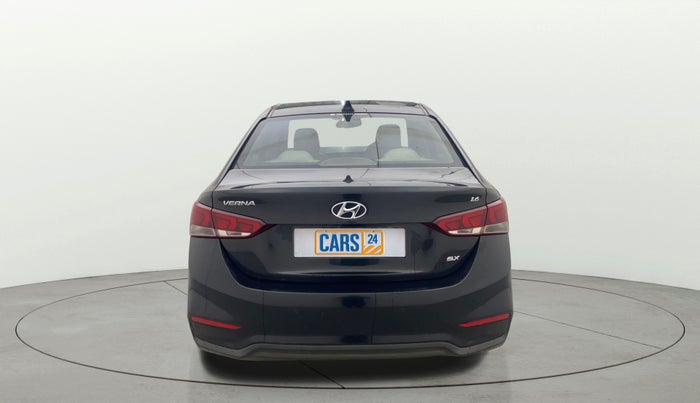 2017 Hyundai Verna 1.6 VTVT SX, Petrol, Manual, 79,333 km, Back/Rear