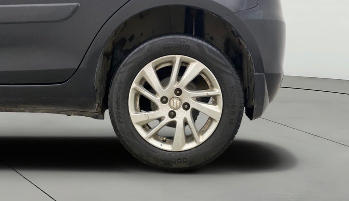 2013 Maruti Swift ZXI, Petrol, Manual, 1,49,909 km, Left Rear Wheel