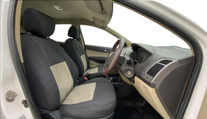 2012 Hyundai i20 MAGNA 1.2, Petrol, Manual, 90,411 km, Right Side Front Door Cabin