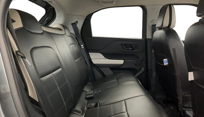 2023 Tata PUNCH PURE MT, Petrol, Manual, 24,828 km, Right Side Rear Door Cabin