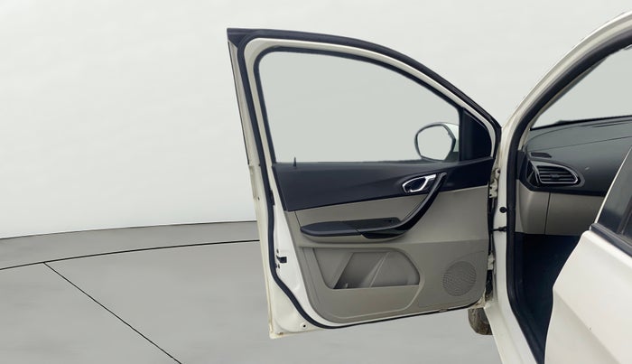 2019 Tata Tiago XZ PLUS PETROL, Petrol, Manual, 66,275 km, LHS Front Door