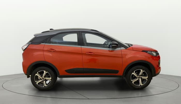 2022 Tata NEXON XZ PLUS SUNROOF PETROL DUAL TONE, Petrol, Manual, 70,753 km, Right Side View