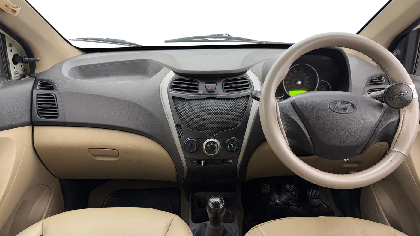2018 Hyundai Eon MAGNA +, CNG, Manual, 79,427 km, Dashboard
