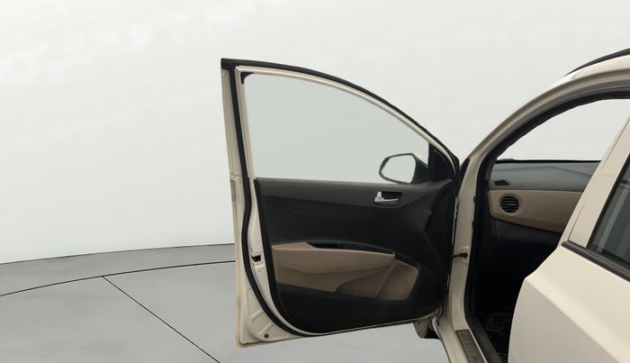 2017 Hyundai Grand i10 SPORTZ (O) 1.2 KAPPA VTVT, Petrol, Manual, 70,552 km, LHS Front Door