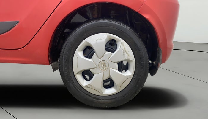 2017 Tata Tiago XZ PETROL, Petrol, Manual, 31,714 km, Left Rear Wheel