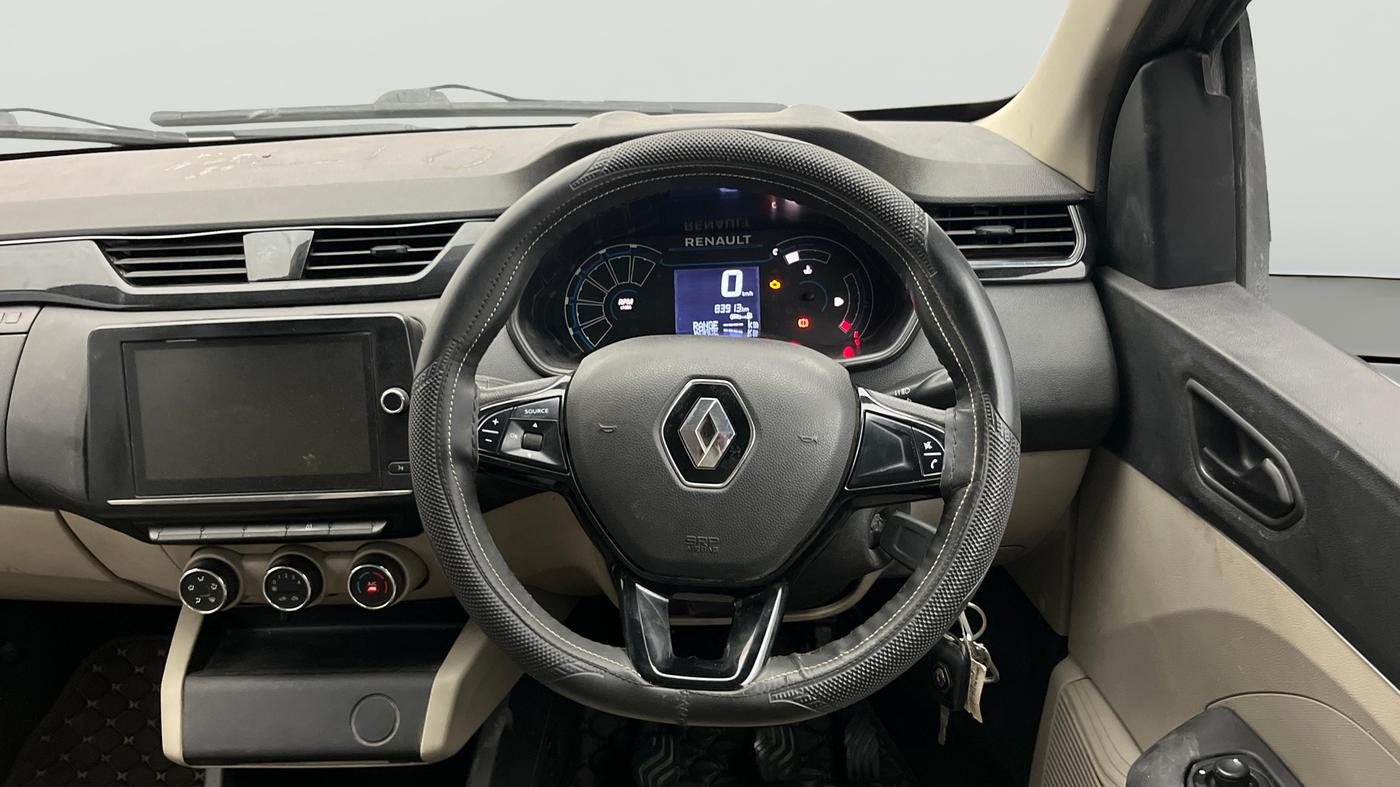 2022 Renault TRIBER RXT, Petrol, Manual, 83,843 km, Steering Wheel Close Up