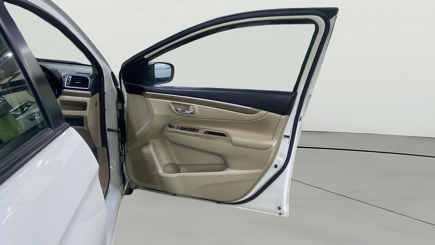 2024 Maruti Ciaz ZETA 1.5 SHVS MT PETROL, Petrol, Manual, 28,029 km, RHS Front Door