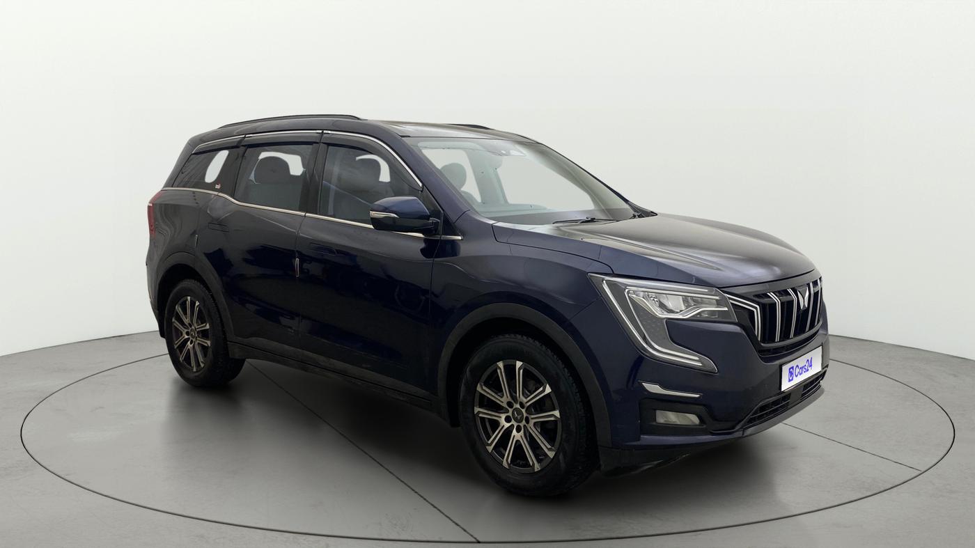 2022 Mahindra XUV700 AX 7 P AT 7 STR, Petrol, Automatic, 78,909 km, Right Front Diagonal