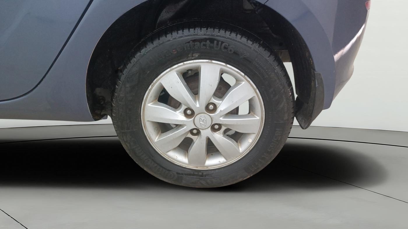2014 Hyundai i20 SPORTZ 1.2, Petrol, Manual, 91,287 km, Left Rear Wheel