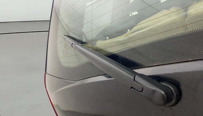 2013 Mahindra XUV500 W8, Diesel, Manual, 97,655 km, Rear Wiper