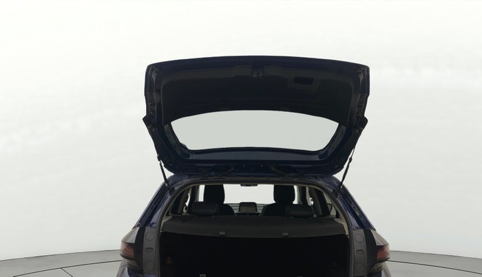 2023 Tata ALTROZ XZ PLUS PETROL, Petrol, Manual, 32,425 km, Boot Door Open