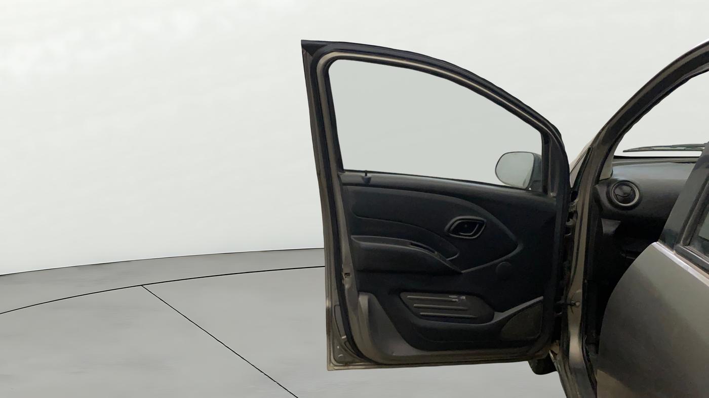 2017 Datsun Redi Go T (O), Petrol, Manual, 55,446 km, LHS Front Door