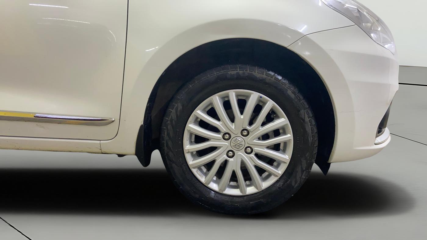 2024 Maruti Dzire ZXI CNG, CNG, Manual, 56,564 km, Right Front Wheel