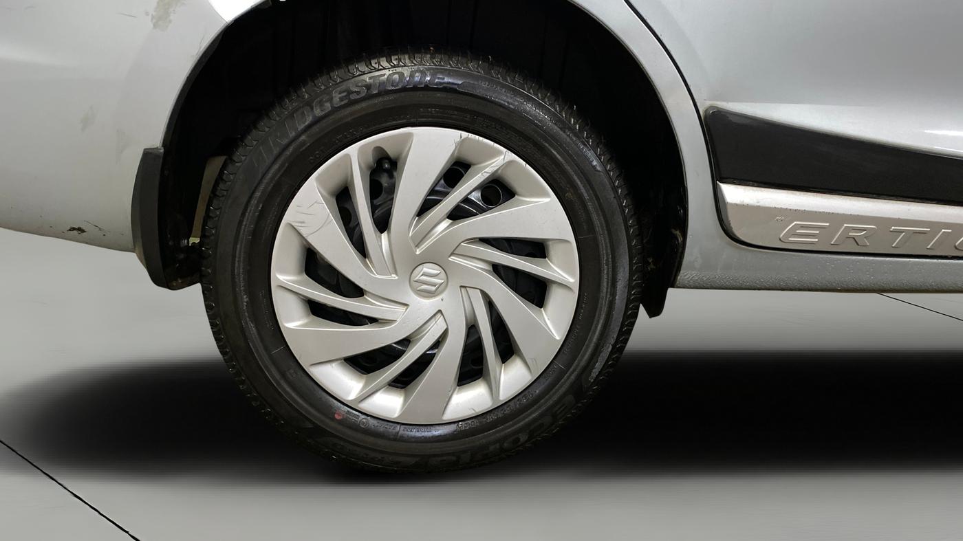 2022 Maruti Ertiga VXI SHVS, Petrol, Manual, 21,372 km, Right Rear Wheel