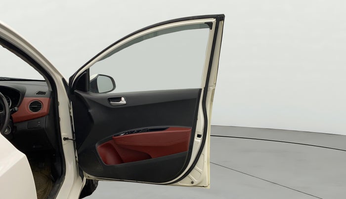 2016 Hyundai Grand i10 1.2 SPORTZ PRIME EDITION VTVT, Petrol, Manual, 80,892 km, RHS Front Door