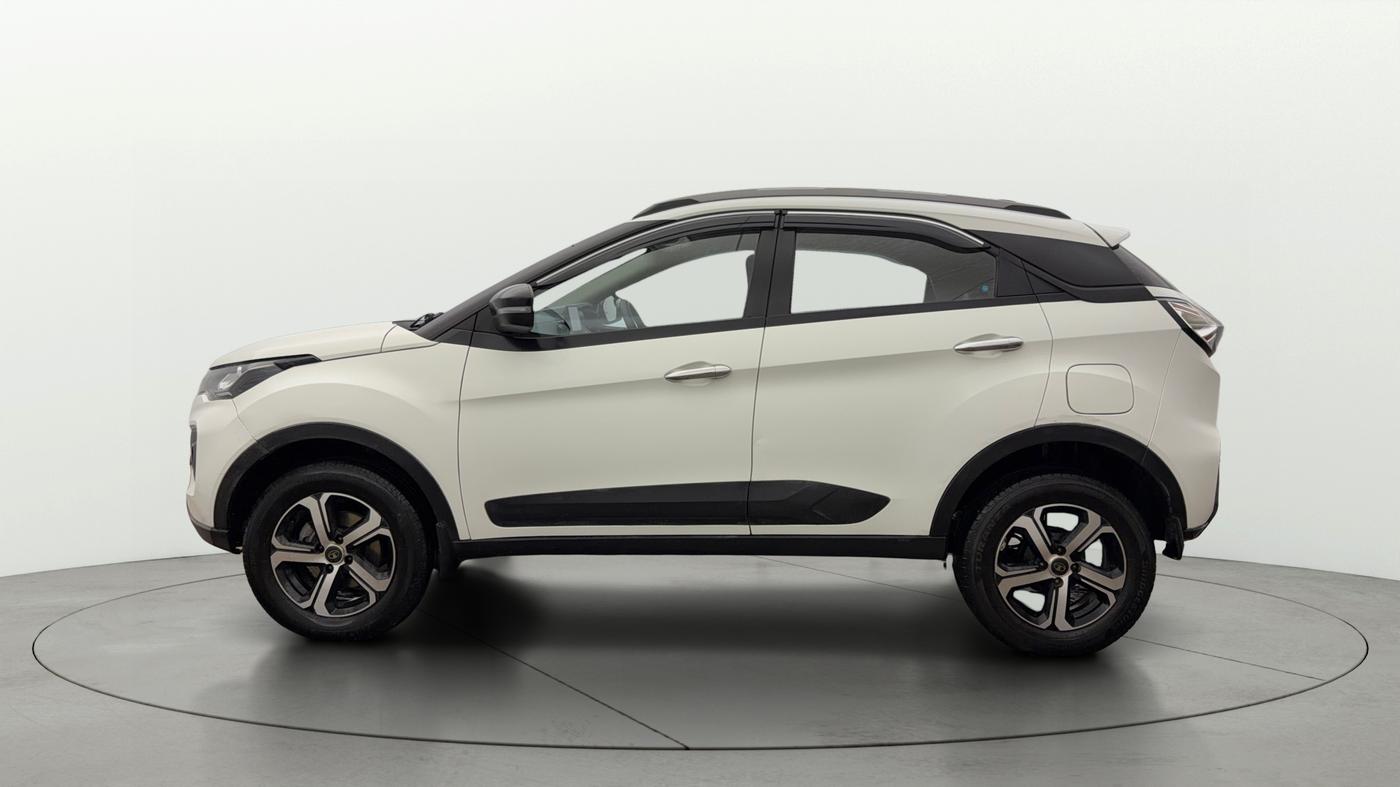 2022 Tata NEXON XZA PLUS PETROL, Petrol, Automatic, 71,950 km, Left Side