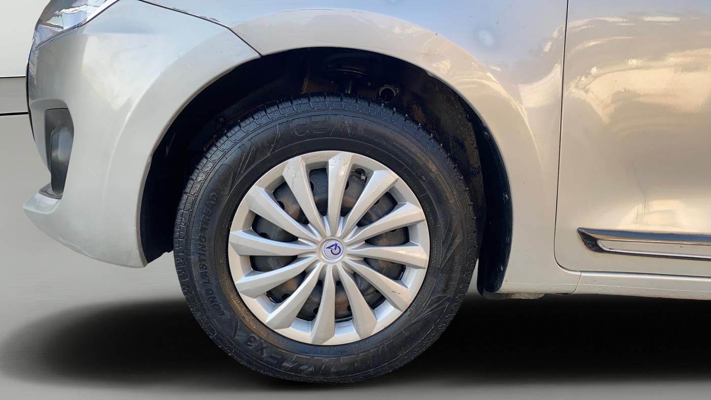2018 Maruti Swift VXI, Petrol, Manual, 72,115 km, Left Front Wheel
