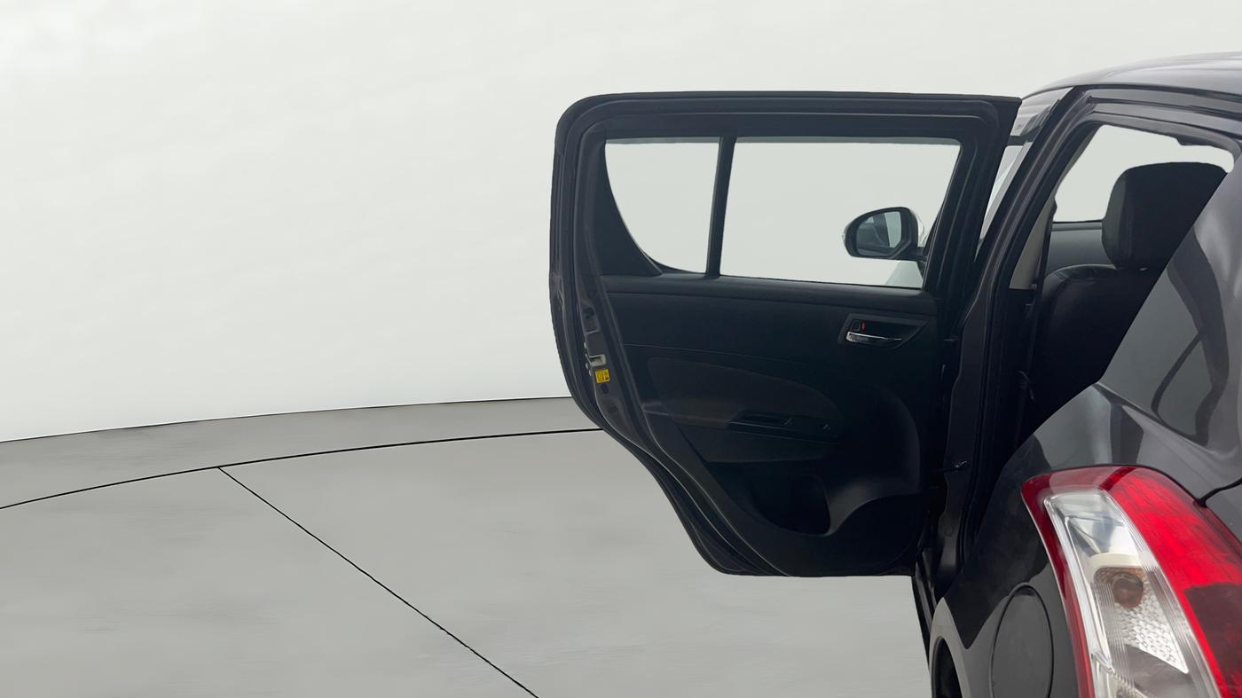 2016 Maruti Swift VXI, Petrol, Manual, 1,01,888 km, LHS Rear Door