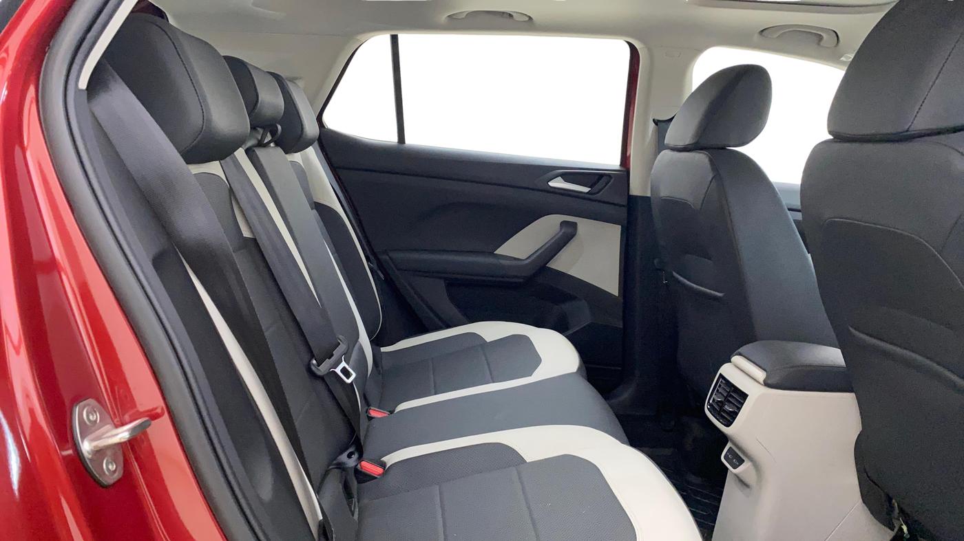 2023 Volkswagen TAIGUN TOPLINE 1.0 TSI AT, Petrol, Automatic, 4,893 km, Right Side Rear Door Cabin