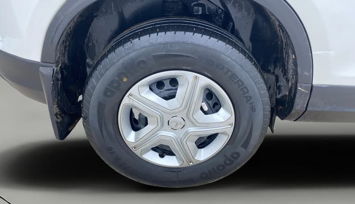 2021 Tata Harrier XMA 2.0L KRYOTEC, Diesel, Automatic, 97,438 km, Right Rear Wheel