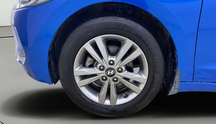 2017 Hyundai New Elantra 2.0 SX MT PETROL, Petrol, Manual, 48,625 km, Left Front Wheel