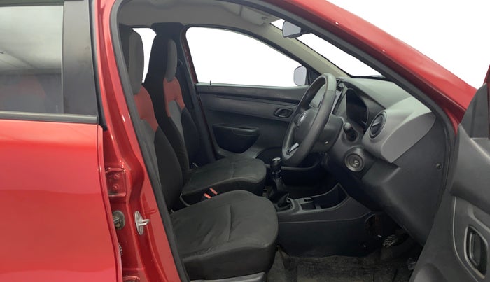 2016 Renault Kwid RXT 0.8 (O), Petrol, Manual, 32,225 km, Right Side Front Door Cabin