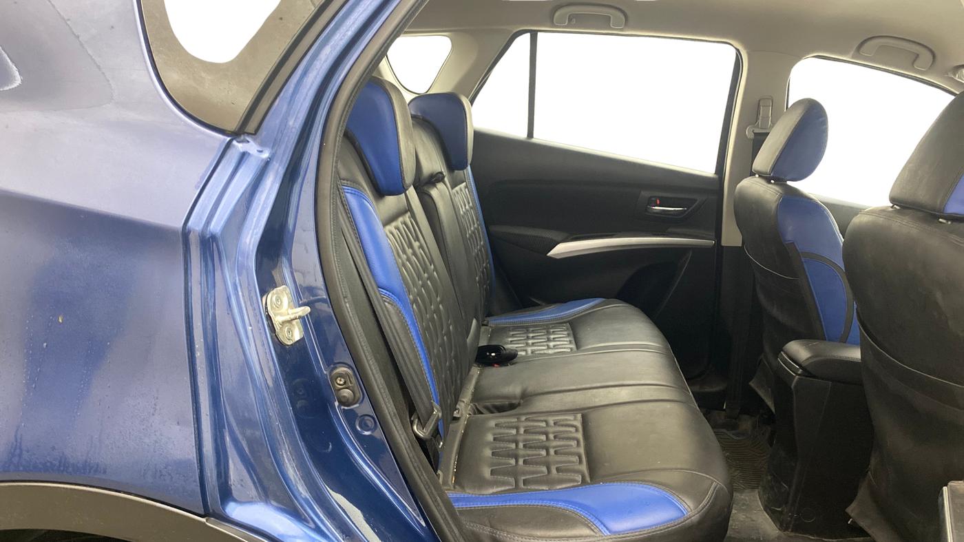 2022 Maruti S Cross ZETA 1.5, Petrol, Manual, 75,753 km, Right Side Rear Door Cabin