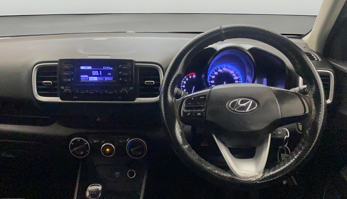 2020 Hyundai VENUE S 1.2, Petrol, Manual, 52,243 km, Steering Wheel Close Up