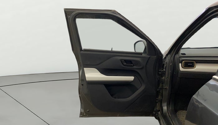 2022 Tata PUNCH ACCOMPLISHED MT, Petrol, Manual, 11,764 km, LHS Front Door