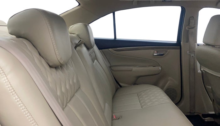 2018 Maruti Ciaz ALPHA  AT 1.5 SHVS PETROL, Petrol, Automatic, 59,584 km, Right Side Rear Door Cabin