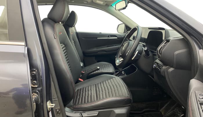 2022 KIA SONET GTX PLUS 1.0 DCT, Petrol, Automatic, 1,05,769 km, Right Side Front Door Cabin