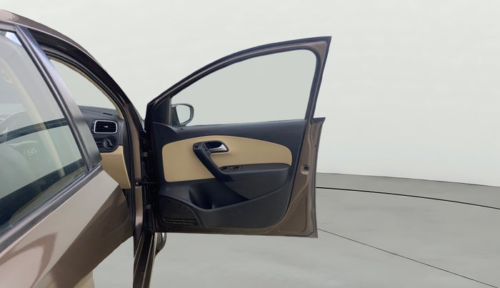 2017 Volkswagen Ameo HIGHLINE1.2L, Petrol, Manual, 71,770 km, RHS Front Door