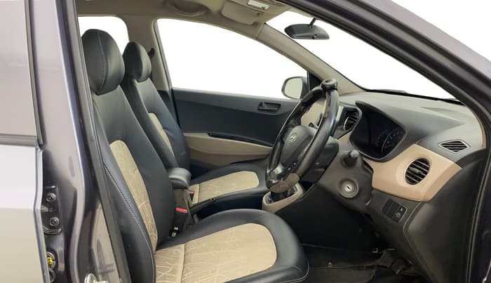 2017 Hyundai Grand i10 MAGNA 1.2 KAPPA VTVT, Petrol, Manual, 64,453 km, Right Side Front Door Cabin