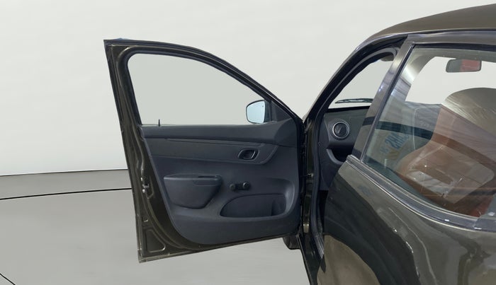 2016 Renault Kwid RXL, Petrol, Manual, 17,520 km, LHS Front Door