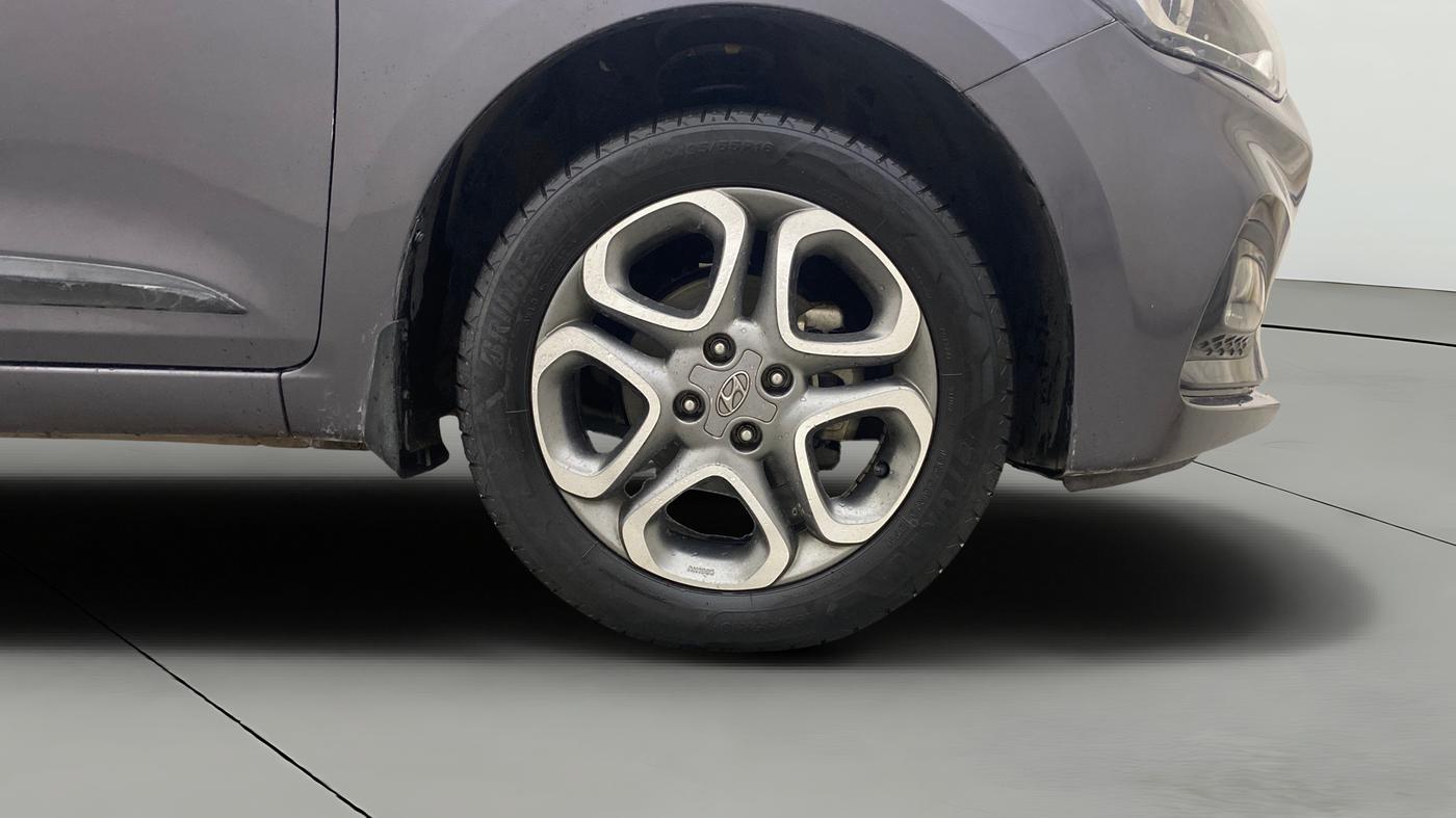 2019 Hyundai Elite i20 ASTA 1.2 (O), Petrol, Manual, 61,986 km, Right Front Wheel