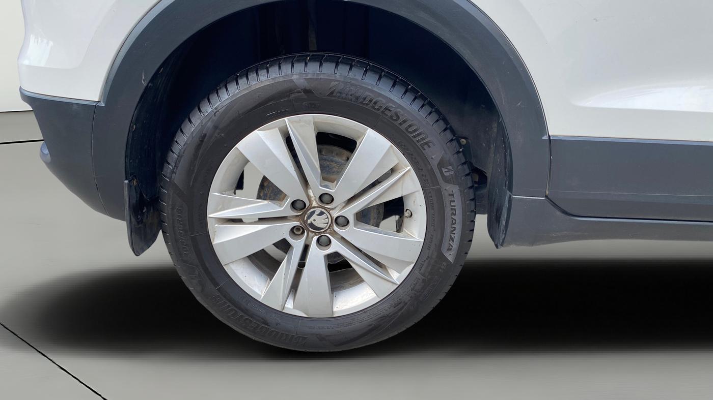 2022 Skoda KUSHAQ AMBITION 1.0L TSI AT, Petrol, Automatic, 72,030 km, Right Rear Wheel