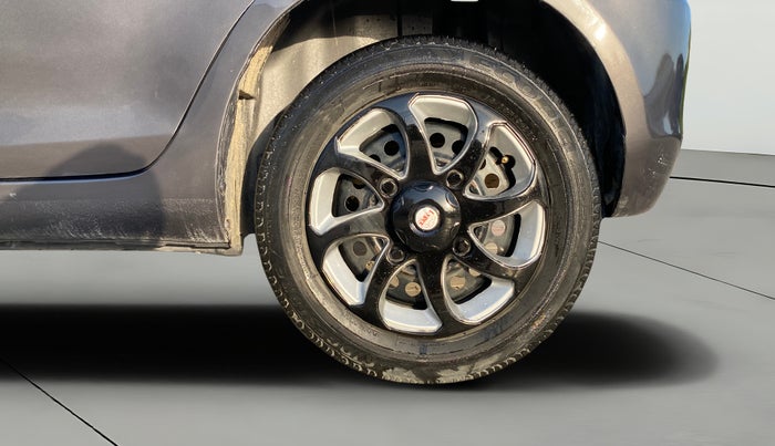 2016 Maruti Swift LXI (O), Petrol, Manual, 59,711 km, Left Rear Wheel