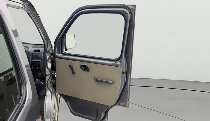 2016 Maruti Eeco 5 STR WITH A/C+HTR, Petrol, Manual, 21,249 km, RHS Front Door