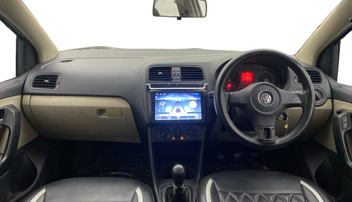 2014 Volkswagen Polo COMFORTLINE 1.5L, Diesel, Manual, 1,13,971 km, Dashboard