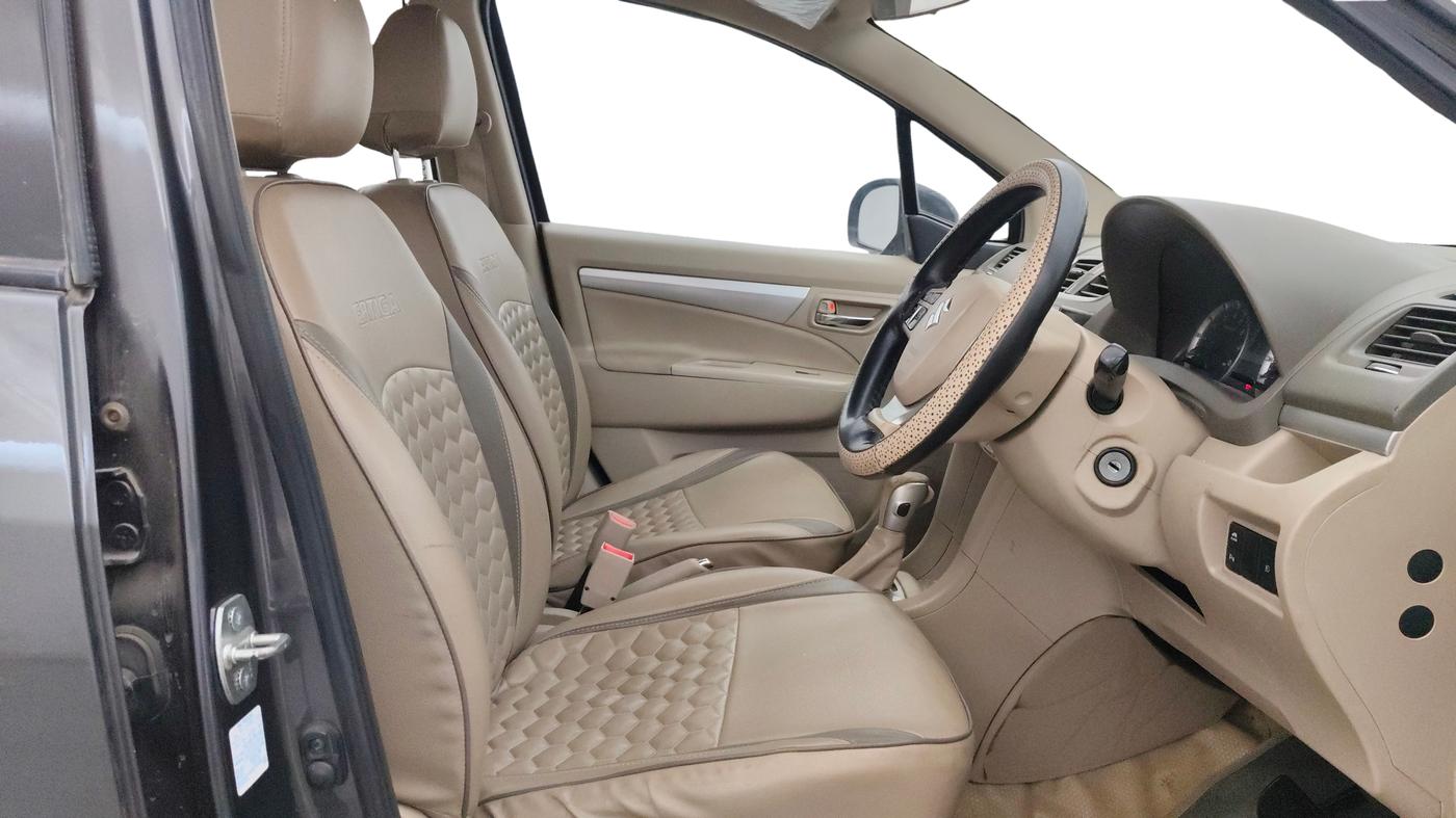 2016 Maruti Ertiga VXI AT, Petrol, Automatic, 62,842 km, Right Side Front Door Cabin