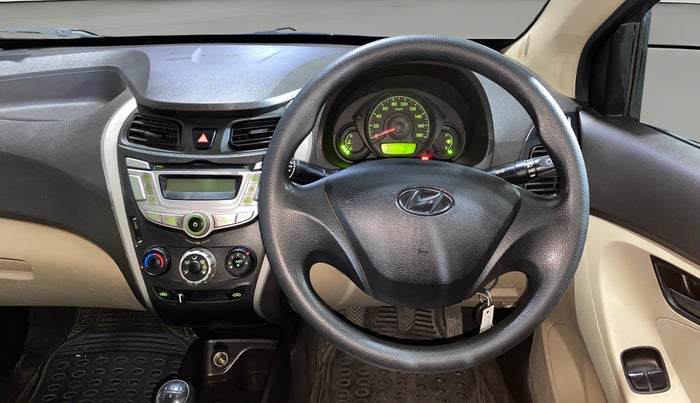 2016 Hyundai Eon ERA +, Petrol, Manual, 83,377 km, Steering Wheel Close Up