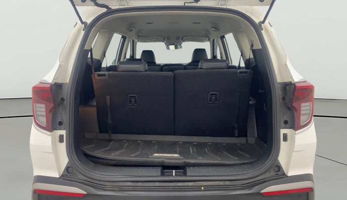 2022 KIA CARENS PRESTIGE PLUS 1.5 DIESEL 7 STR, Diesel, Manual, 35,085 km, Boot Open Zoomed View