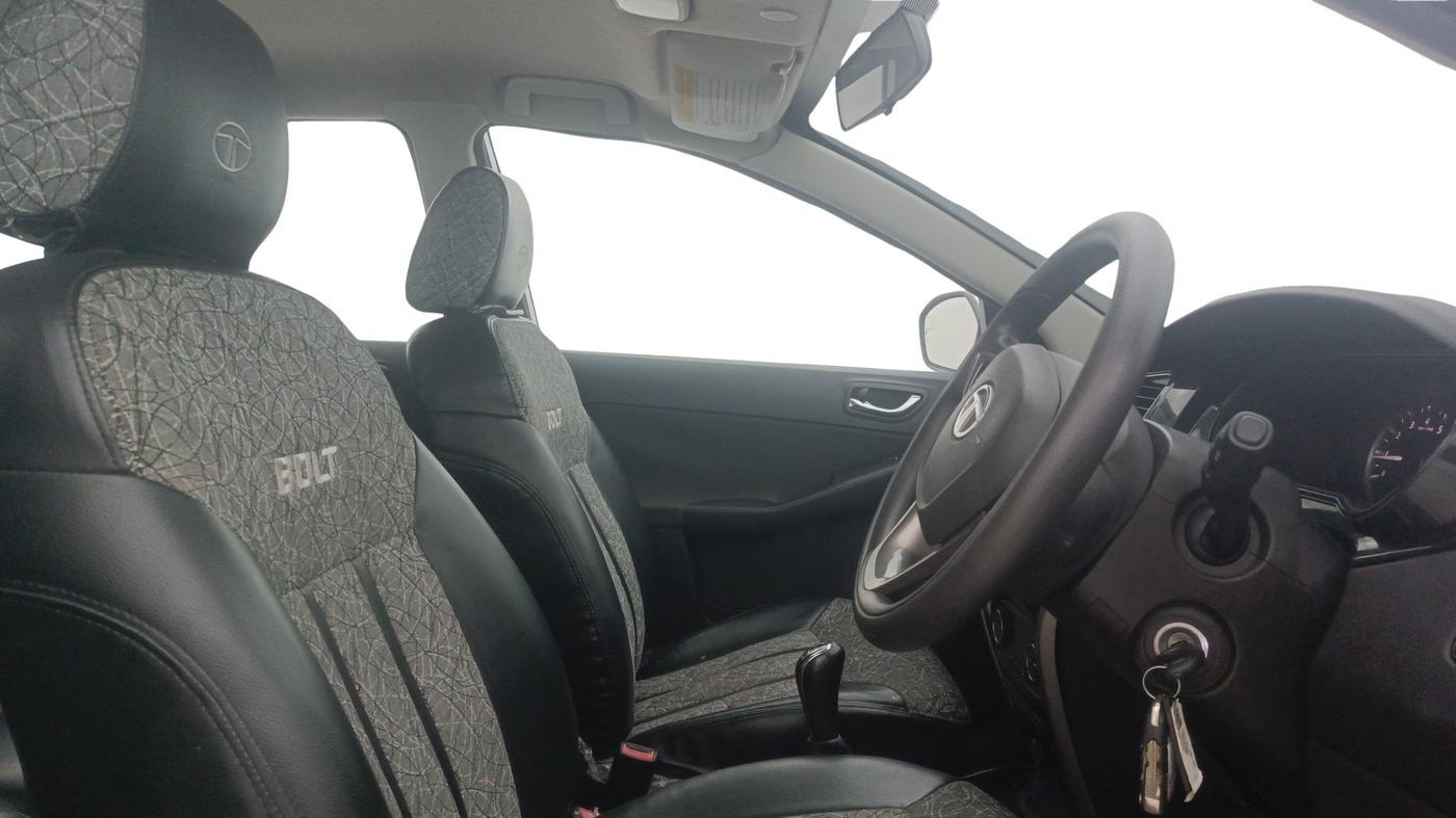 2015 Tata Bolt XT REVOTRON, Petrol, Manual, 82,209 km, Right Side Front Door Cabin